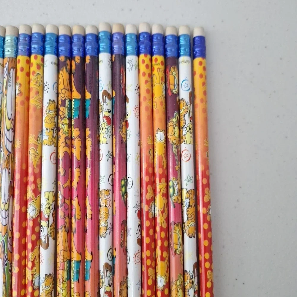 Vintage 1978 Garfield PENCIL LOT OF 28 Unused Loose Pencils- 28 Regular Size NEW
